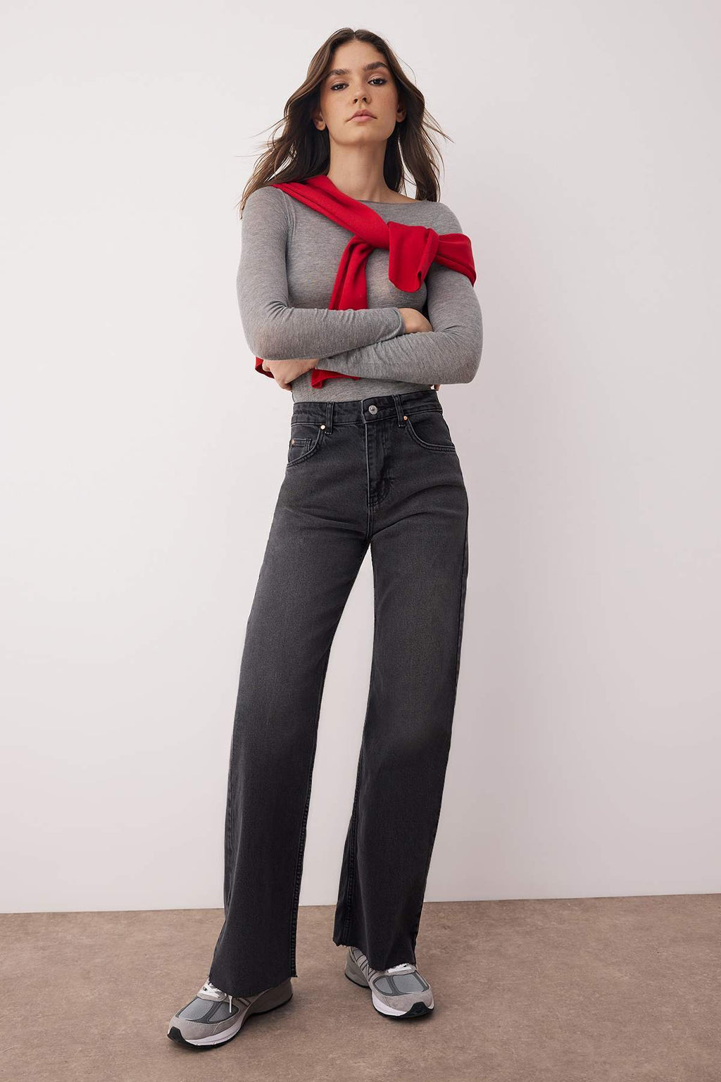 Trendyolmilla Siyah Yüksek Bel Paçası Kesikli Wide Leg/Geniş Paça Palazzo Comfort/Esnek Smoke Jeans TWOAW26JE00081