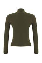 Trendyolmilla Siyah Fitted/Vücuda Oturan Uzun Kollu Dik Yaka Fitilli Esnek Örme Bluz TWOAW25BZ00078