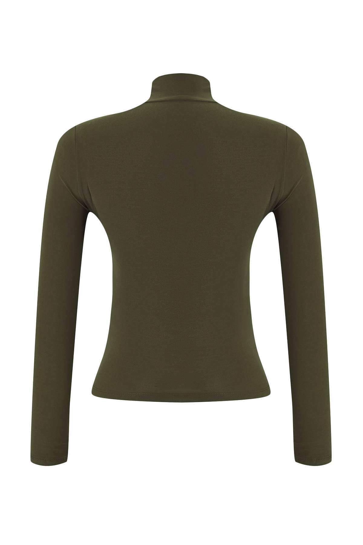 Trendyolmilla Siyah Fitted/Vücuda Oturan Uzun Kollu Dik Yaka Fitilli Esnek Örme Bluz TWOAW25BZ00078