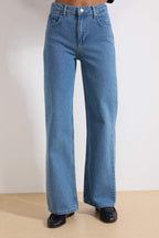Trendyolmilla Koyu Mavi Yüksek Bel Wide Leg Geniş Paça %100 Pamuk Non-Stretch Jeans TWOSS23JE00068