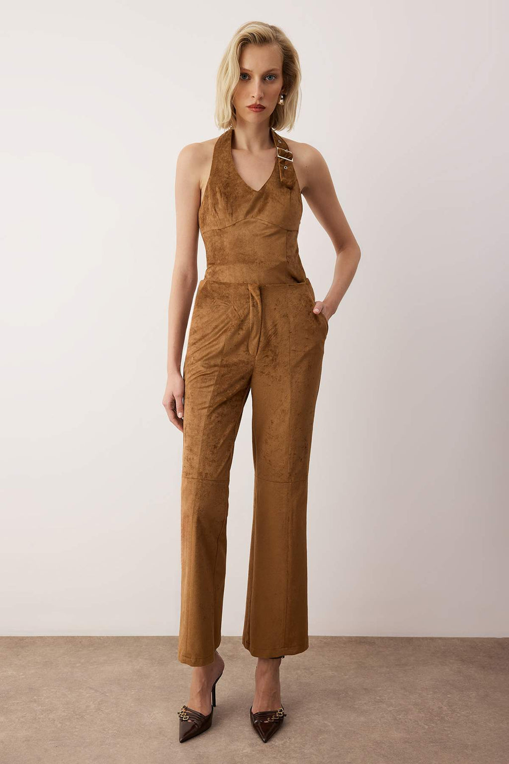 EXCLUSIVE Özel Koleksiyon Kahverengi Flare Bootcut Suni Süet Pantolon TWOAW26PL00117
