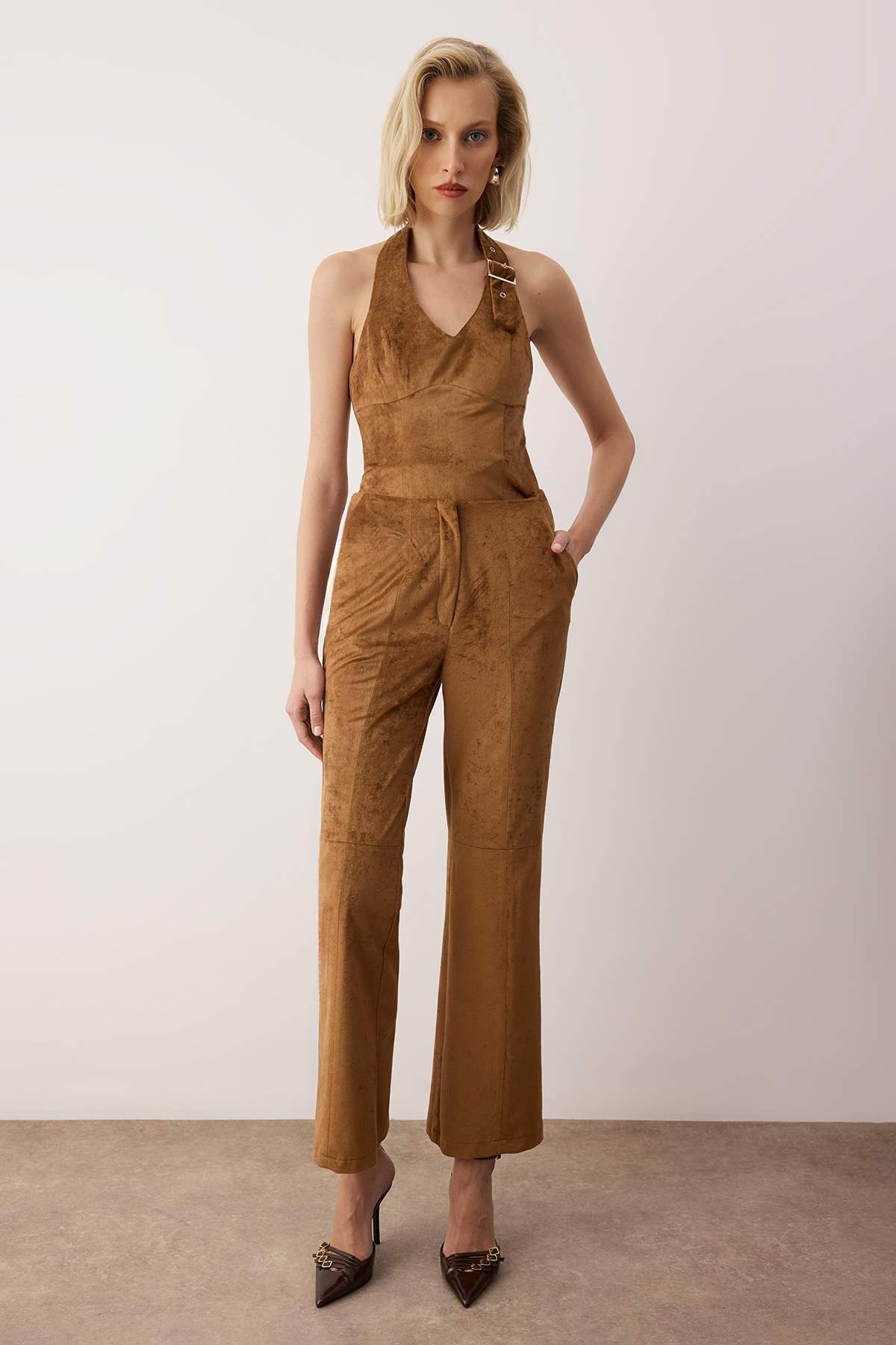EXCLUSIVE Özel Koleksiyon Kahverengi Flare Bootcut Suni Süet Pantolon TWOAW26PL00117