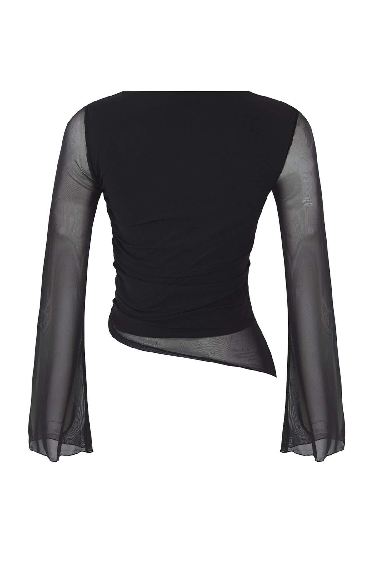 Trendyolmilla Ekru Soyut Animal Kayık Yaka Asimetrik Detaylı Fitted/vücuda Oturan Örme Bluz TWOAW26BZ00128