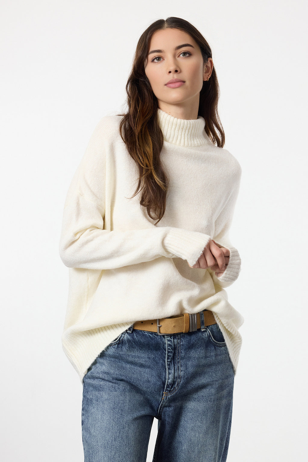 Trendyolmilla Taş Geniş Kalıp Yumuşak Dokulu Triko Kazak TWOAW23KZ00469