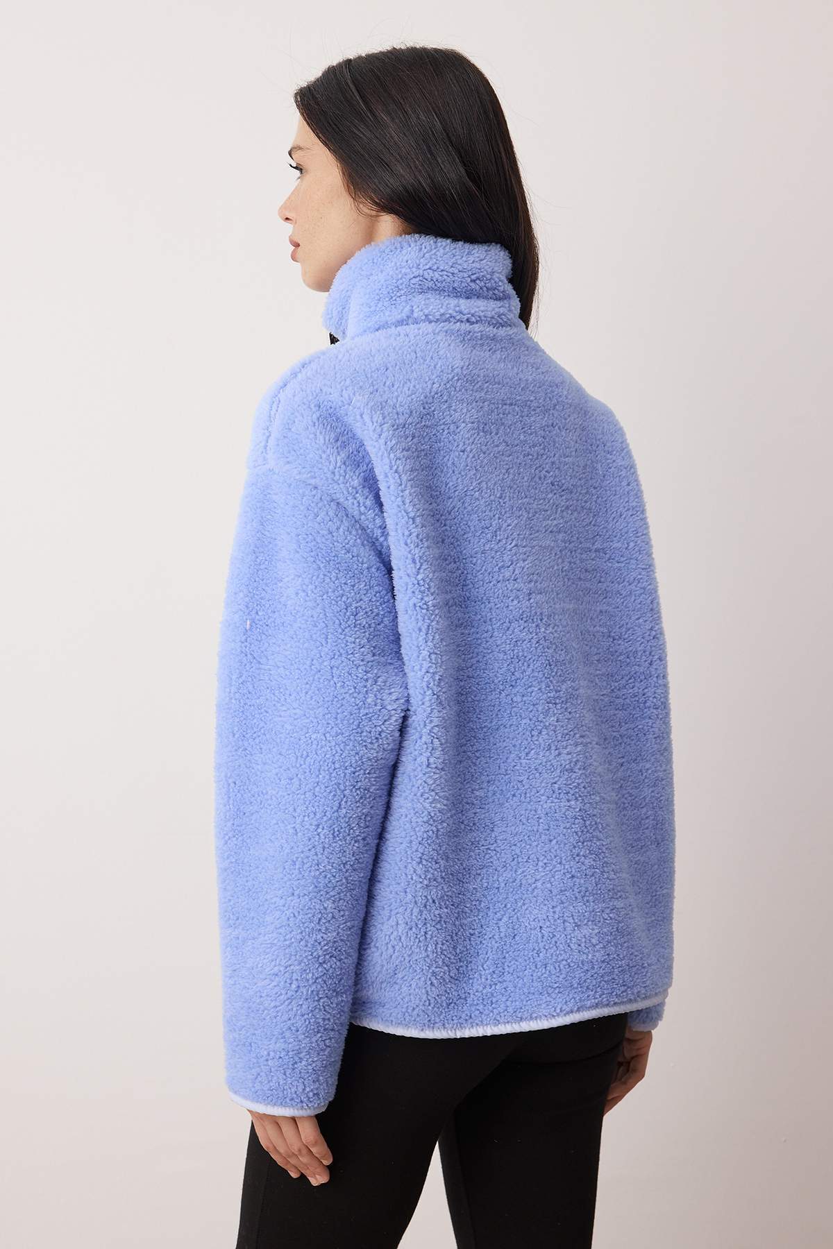 Trendyolmilla Winter Essentials Indigo Kalın Polar Fermuarlı Dik Yaka Cepli Örme Sweatshirt TWOAW24SW00071