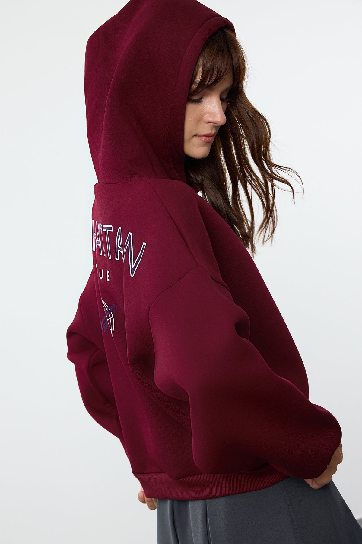 Trendyolmilla Mint Sırt Baskı Detaylı Kapüşonlu Kalın İçi Polarlı Örme Sweatshirt TWOAW22SW0711