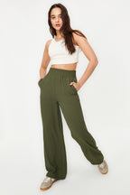 Trendyolmilla Haki Wide Leg/Geniş Paça Beli Lastikli Dokuma Pantolon TWOSS22PL00024