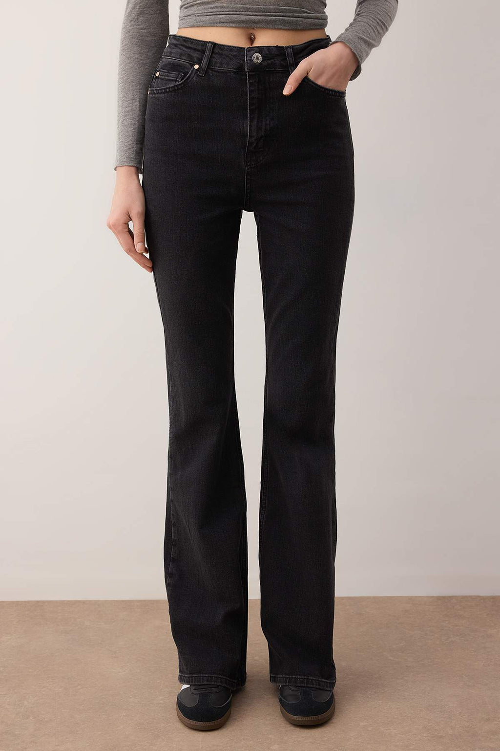 Trendyolmilla Antrasit Yüksek Bel Comfort/Esnek Flare Jeans TWOAW25JE00096