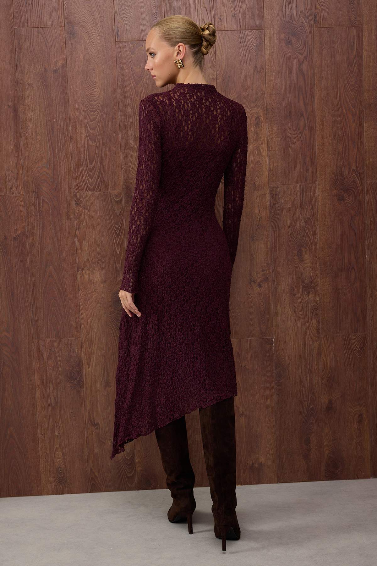 Trendyolmilla Özel Koleksiyon Mürdüm Düz Asimetrik Bodycon/Vücuda Oturan Maxi Örme Dantel Elbise TWOAW26EL00057