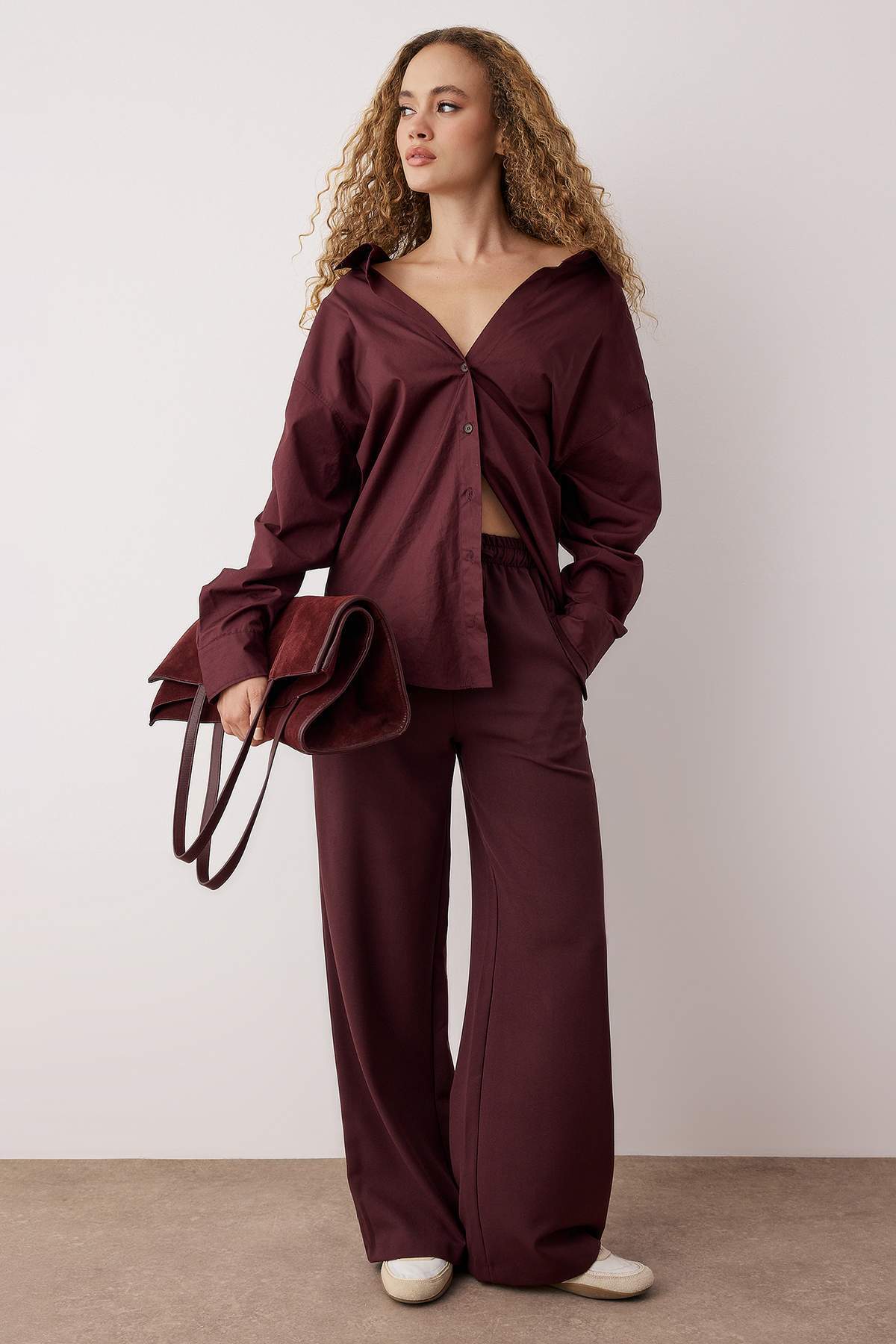 Mürdüm Cep Detaylı Beli Lastikli Wide Leg/Geniş Paça Pantolon TWOAW26PL00087 Secondary image