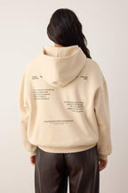 Trendyolmilla Taş Kalın İçi Polarlı Kapüşonlu Slogan Baskılı Boxy Fit Örme Sweatshirt TWOAW26SW00217