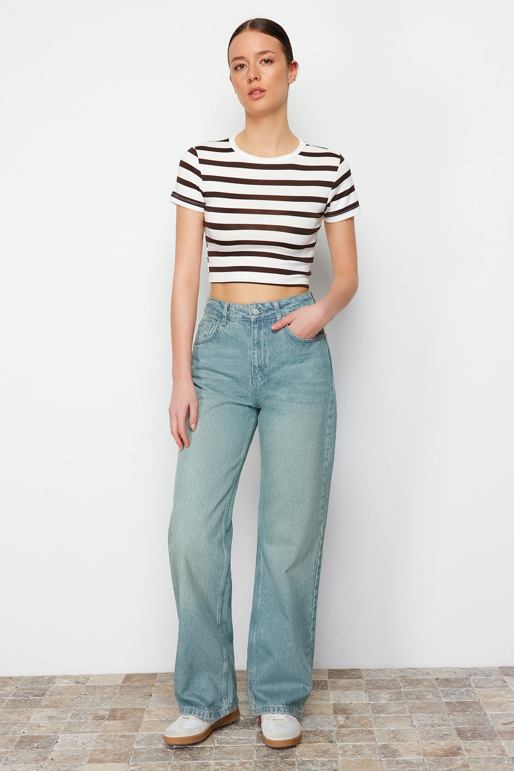 Mavi Soluk Efekt Vintage Yüksek Bel Wide Leg Geniş Paça %100 Pamuk Non-Stretch Jeans TWOSS23JE00166