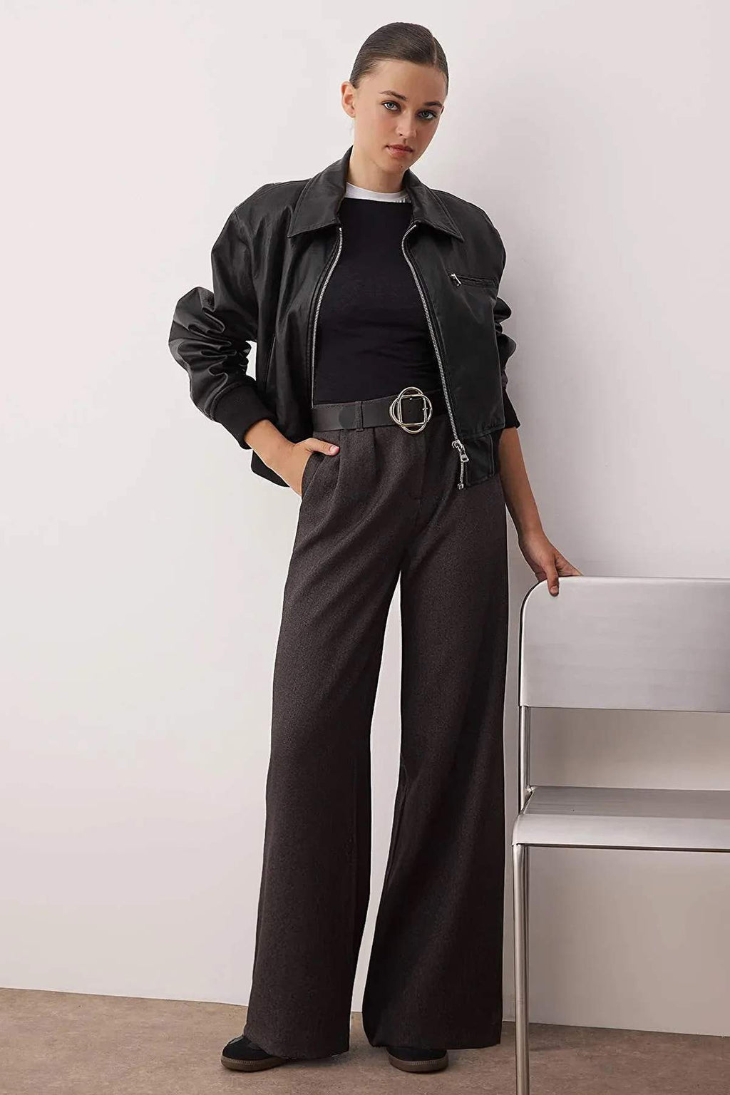 Gri Kemerli Wide Leg/Geniş Paça Kalın Kumaş Pantolon TWOAW26PL00033