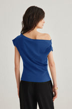 Trendyolmilla Kırmızı Büzgü/Drape Detaylı Dökümlü Asimetrik Yaka Örme Bluz TWOSS25BZ00024