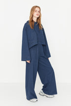 Trendyolmilla Lacivert Kapüşonlu Geniş Kalıp Örme Pijama Takımı TWOSS21EM0026