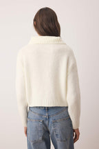 Trendyolmilla Ekru  Oversize/Geniş Kalıp Crop  Triko Hırka TWOAW26HI00179