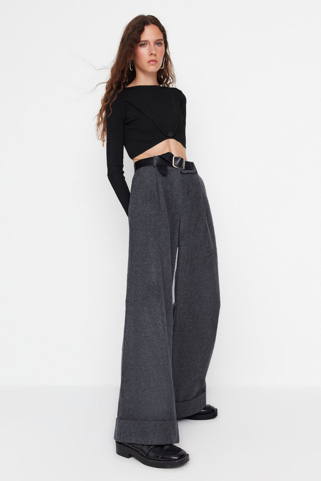 Trendyolmilla Siyah Wide Leg/Geniş Paça Yüksek Bel Dokuma  Pantolon TWOAW23PL00302