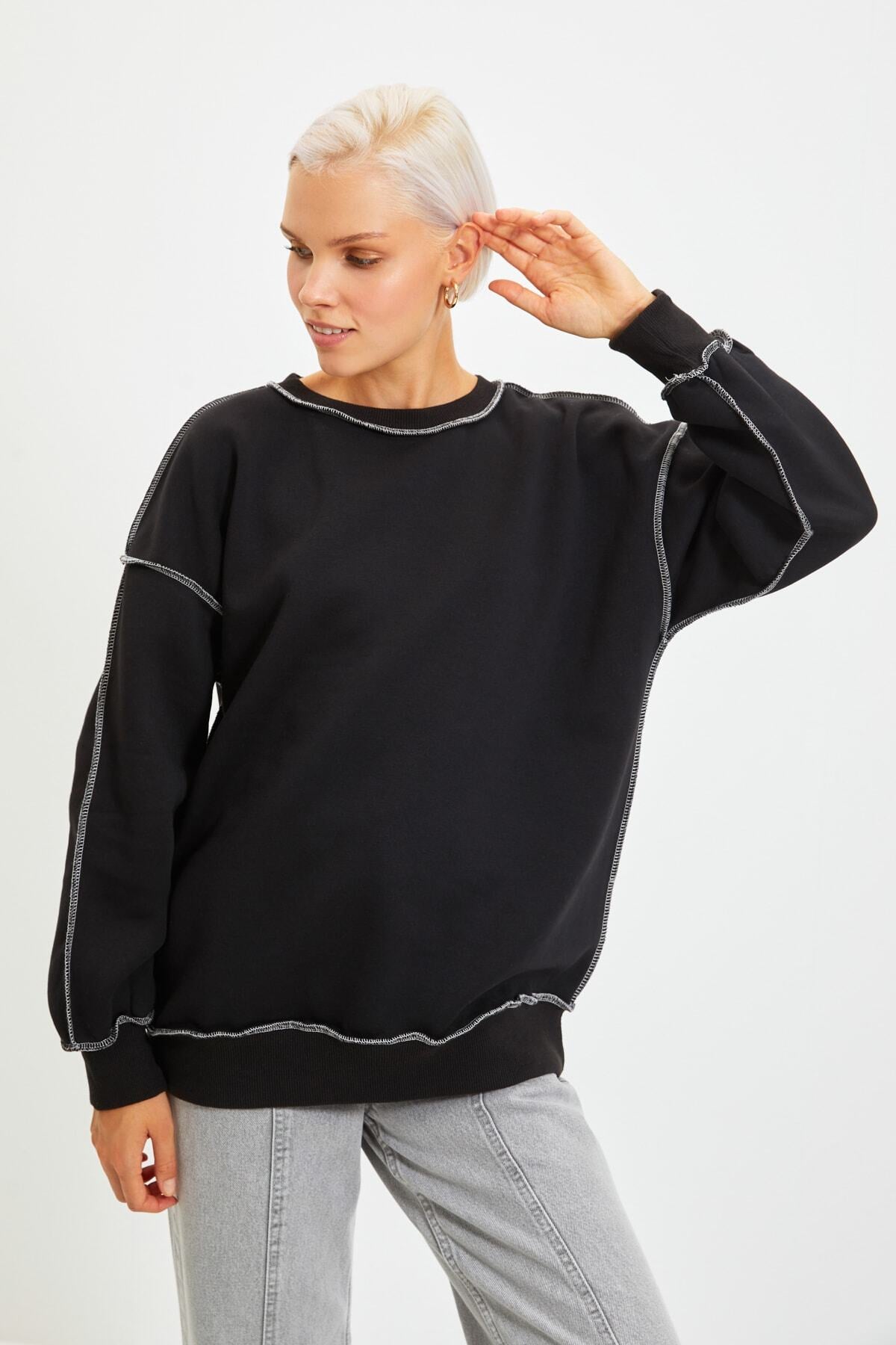 Siyah Oversize/Geniş Kalıp Karyoka Dikişli Kalın İçi Polarlı Örme Sweatshirt TWOAW22SW0267
