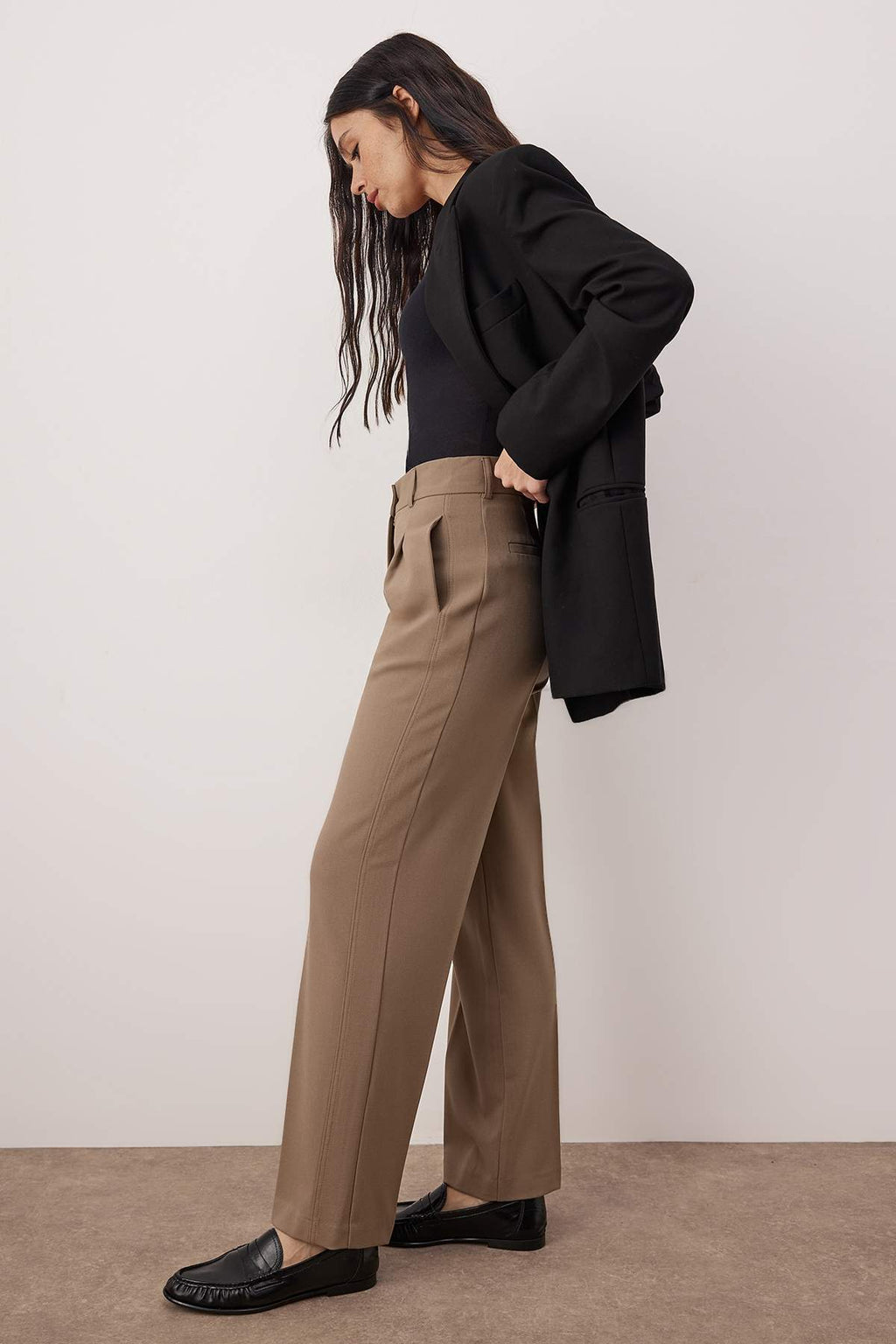 Trendyolmilla Bej Wide Leg Geniş Paça Pileli Dokuma Pantolon TWOAW25PL00105