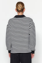 Siyah Çizgili Polo Yaka Kalın İçi Polarlı Oversize Örme Sweatshirt TWOAW24SW00344