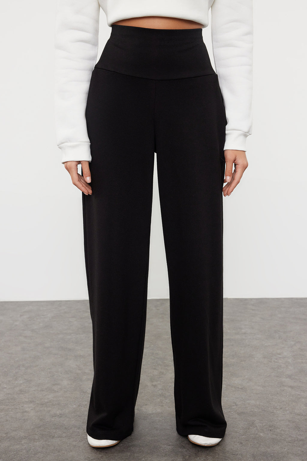 Trendyolmilla Gri Ince Ekstra Yüksek Bel Wide Leg/Geniş Kesim Pantolon TWOAW25PL00026