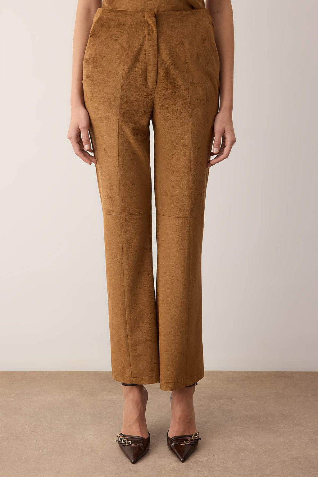 EXCLUSIVE Özel Koleksiyon Kahverengi Flare Bootcut Suni Süet Pantolon TWOAW26PL00117