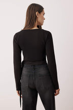 Trendyolmilla Antrasit-Siyah 2'li Paket Bağlama Detaylı Vücuda Oturan Esnek Örme Bluz TWOAW26BZ00102