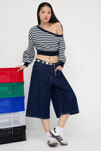 Trendyolmilla Teen Lacivert Çizgili Regular Kalıp İçi Polarlı Crop Asimetrik Yaka Örme Sweatshirt TWOAW25SW00143