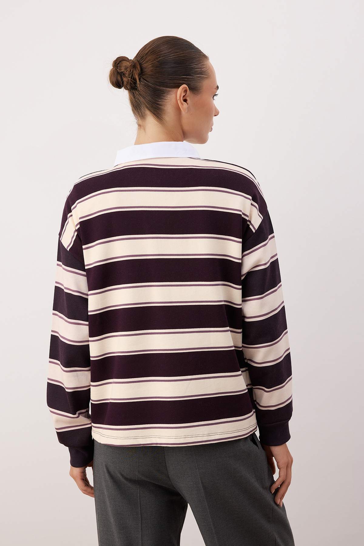 Çok Renkli Çizigli Polo Yaka Oversize/Geniş Kalıp Örme Sweatshirt TWOAW26SW00245