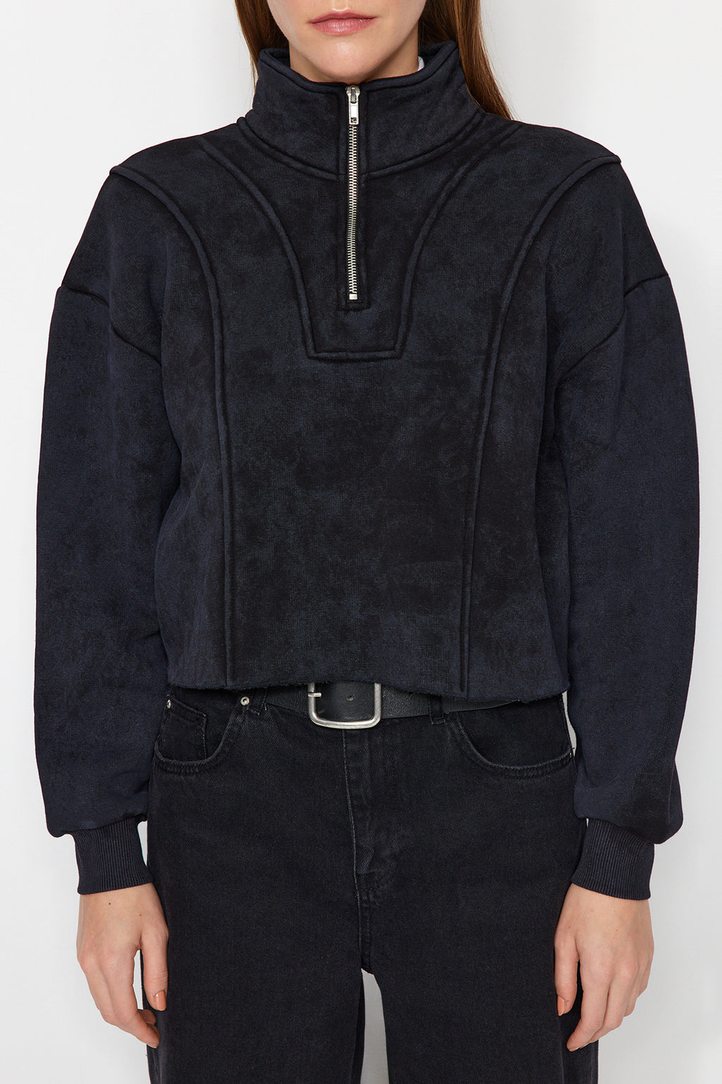 Antrasit Eskitme/Soluk Efektli Rahat Kesim Crop Kalın İçi Polarlı Örme Sweatshirt TWOAW24SW00243