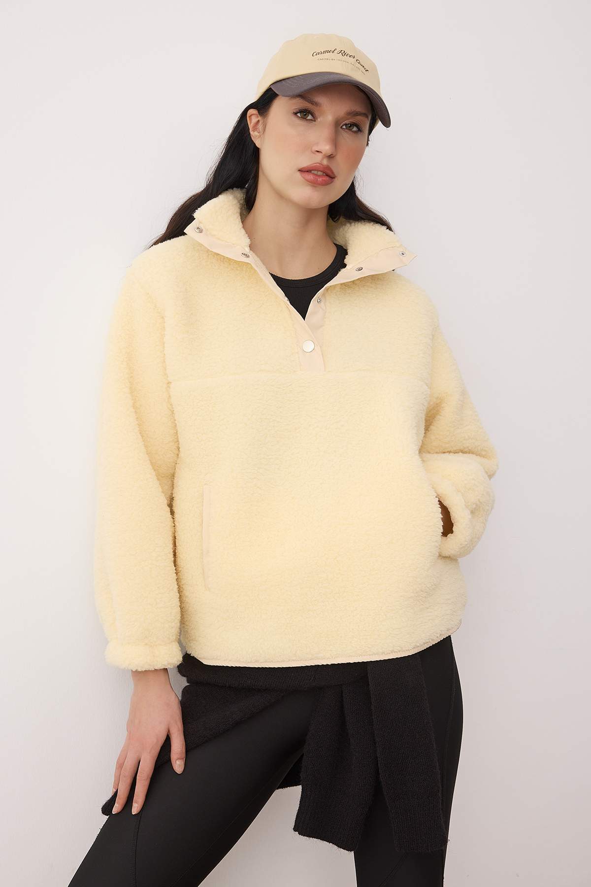Açık Sarı Peluş Oversize/Geniş Kalıp Örme Sweatshirt TWOAW26SW00021 Secondary image