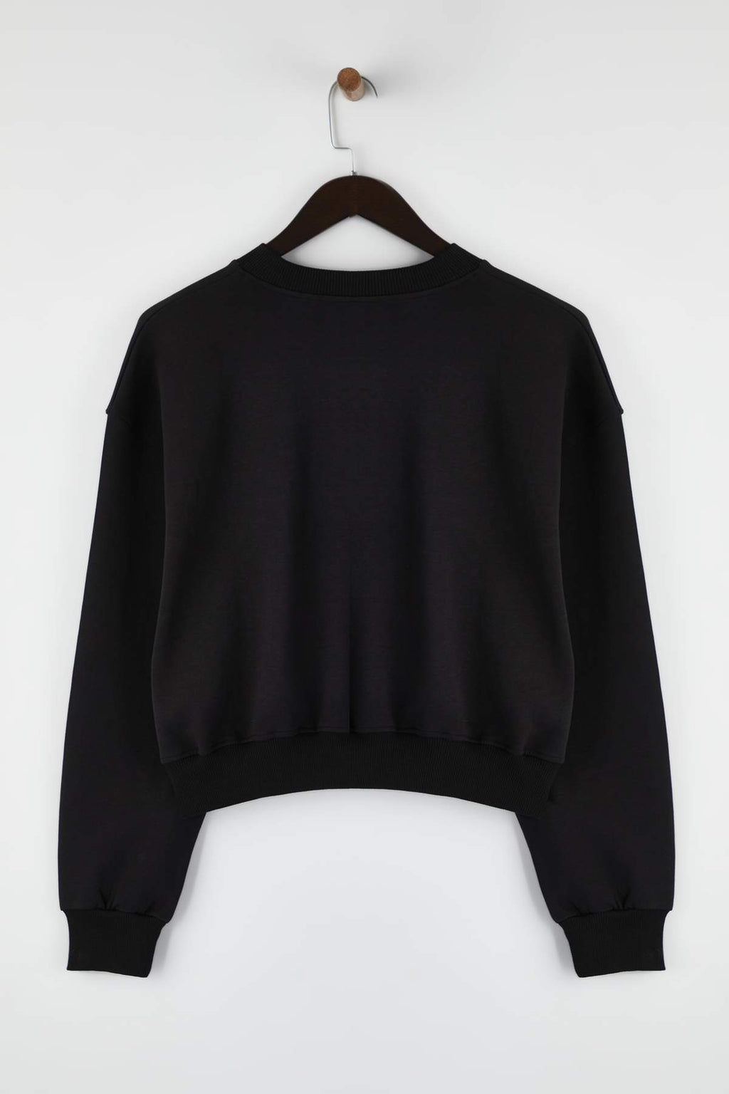 Siyah Soft Touch Şerit Taş Akseusar Detaylı Bisiklet Yaka Örme Sweatshirt TWOAW26SW00224