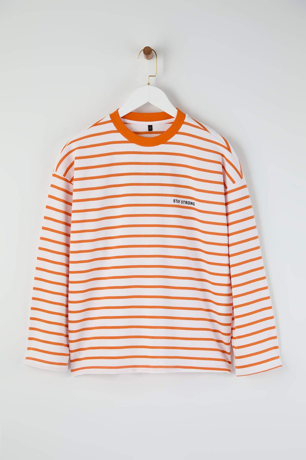 Teen Turuncu Çizgili Slogan Sırt Baskılı Oversize/Geniş Kalıp İnce Örme Sweatshirt TWOAW26SW00193