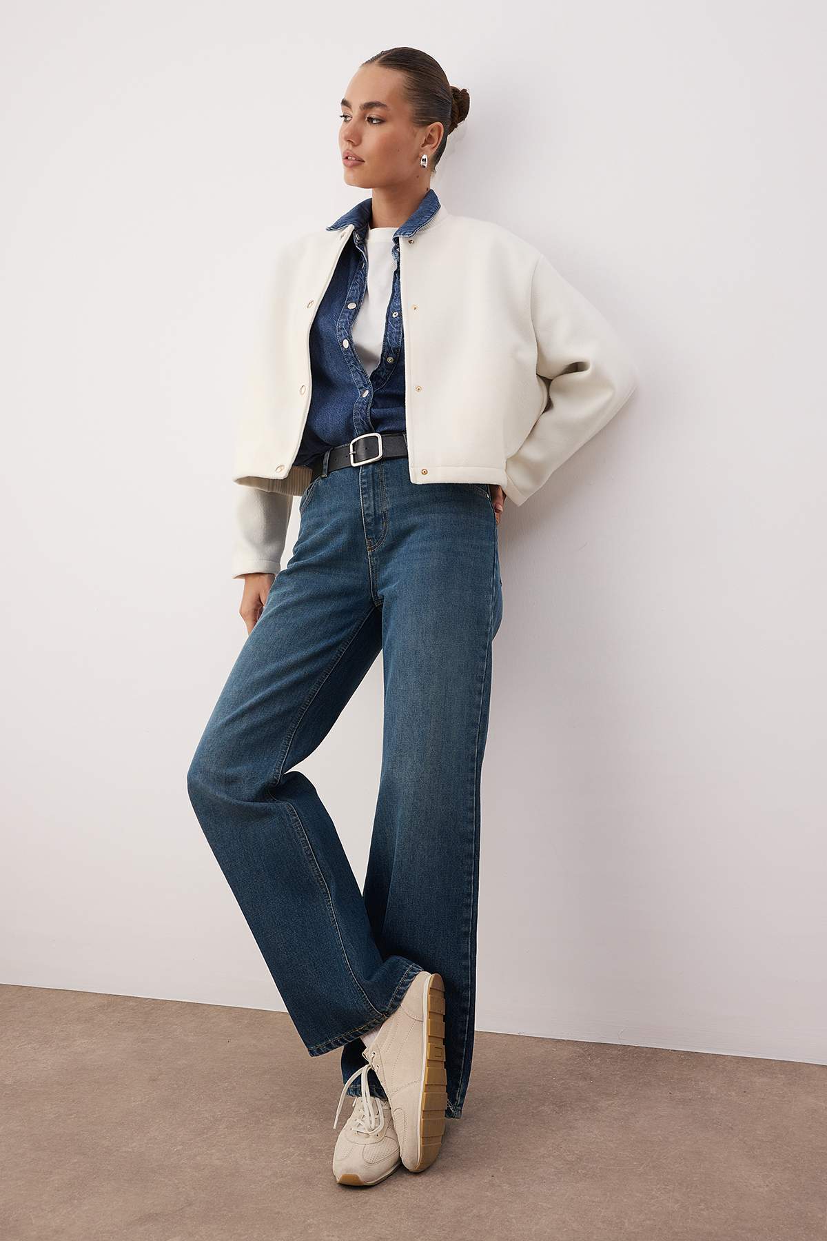 Trendyolmilla Koyu Mavi  Yüksek Bel Wide Leg Jeans TWOAW26JE00074 Secondary image