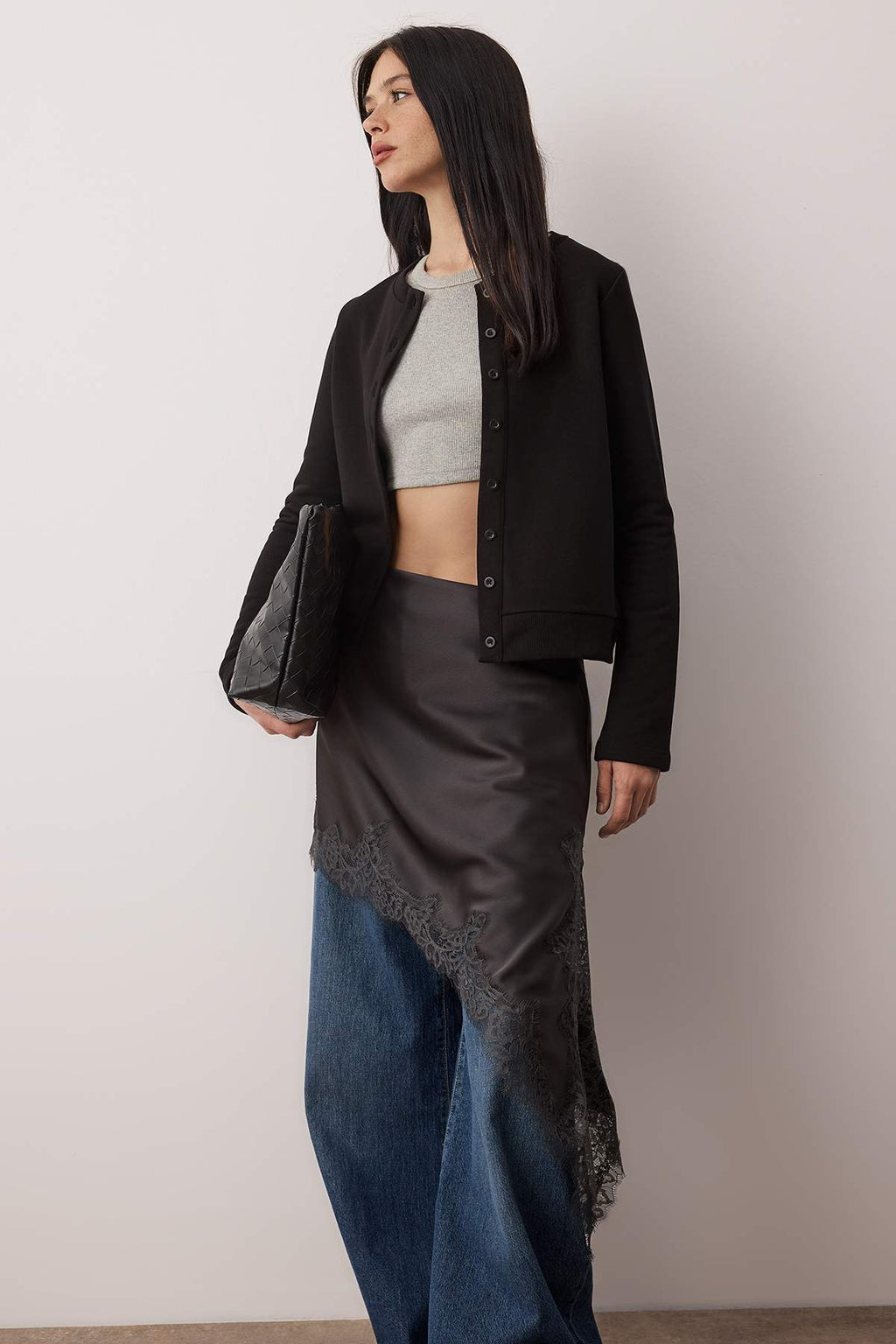 Trendyolmilla Siyah Düğmeli Regular/Normal Kalıp Örme Sweatshirt TWOAW26SW00162