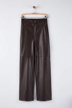 Trendyolmilla Kahverengi Relaxed/Rahat Straight/Boru Paça Dikiş Detaylı Örme Deri Pantolon TWOAW25PL00068