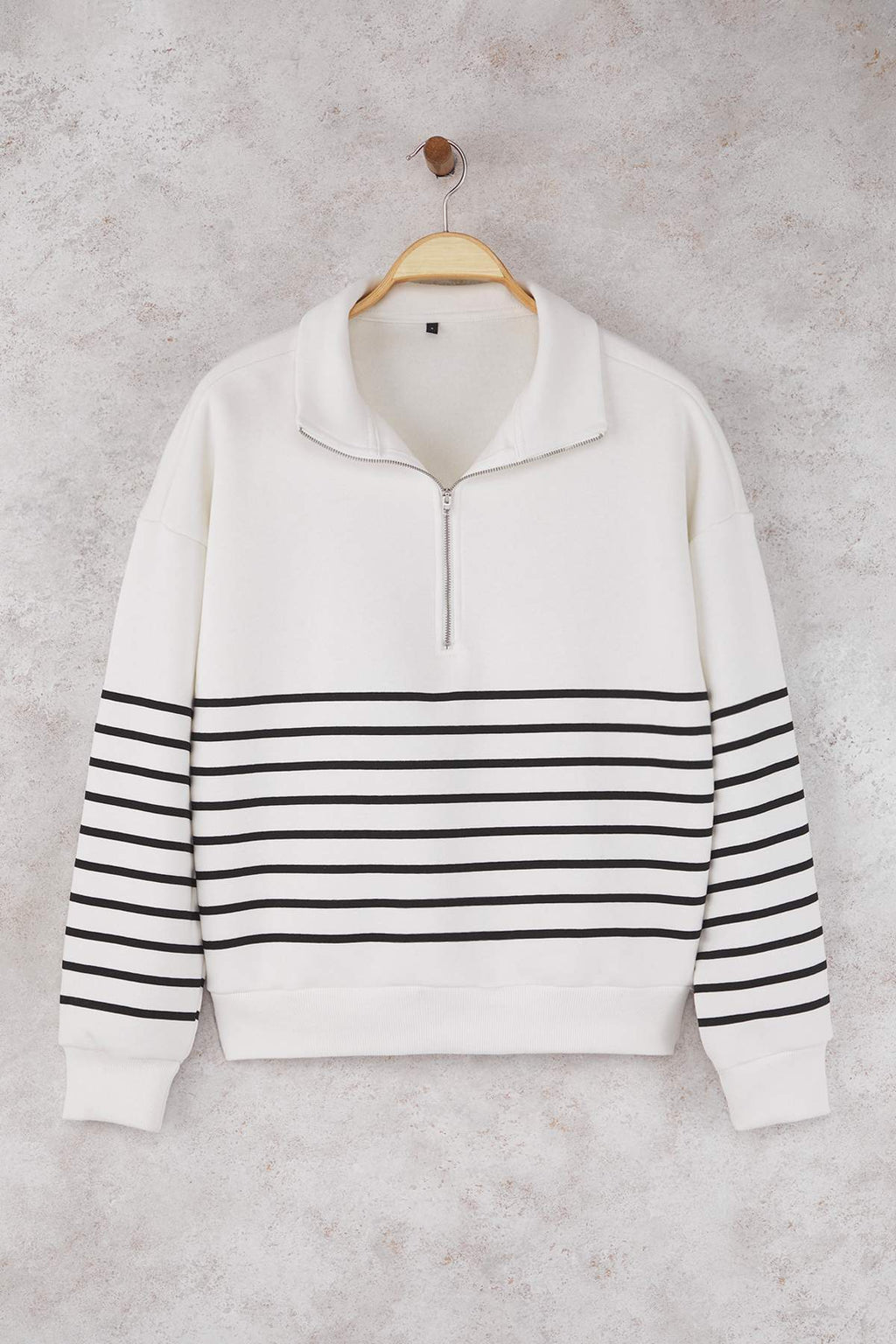 Trendyolmilla Lacivert Çizgili Oversize/Geniş Kalıp Fermuarlı Kalın İçi Polarlı Örme Sweatshirt TWOAW26SW00044
