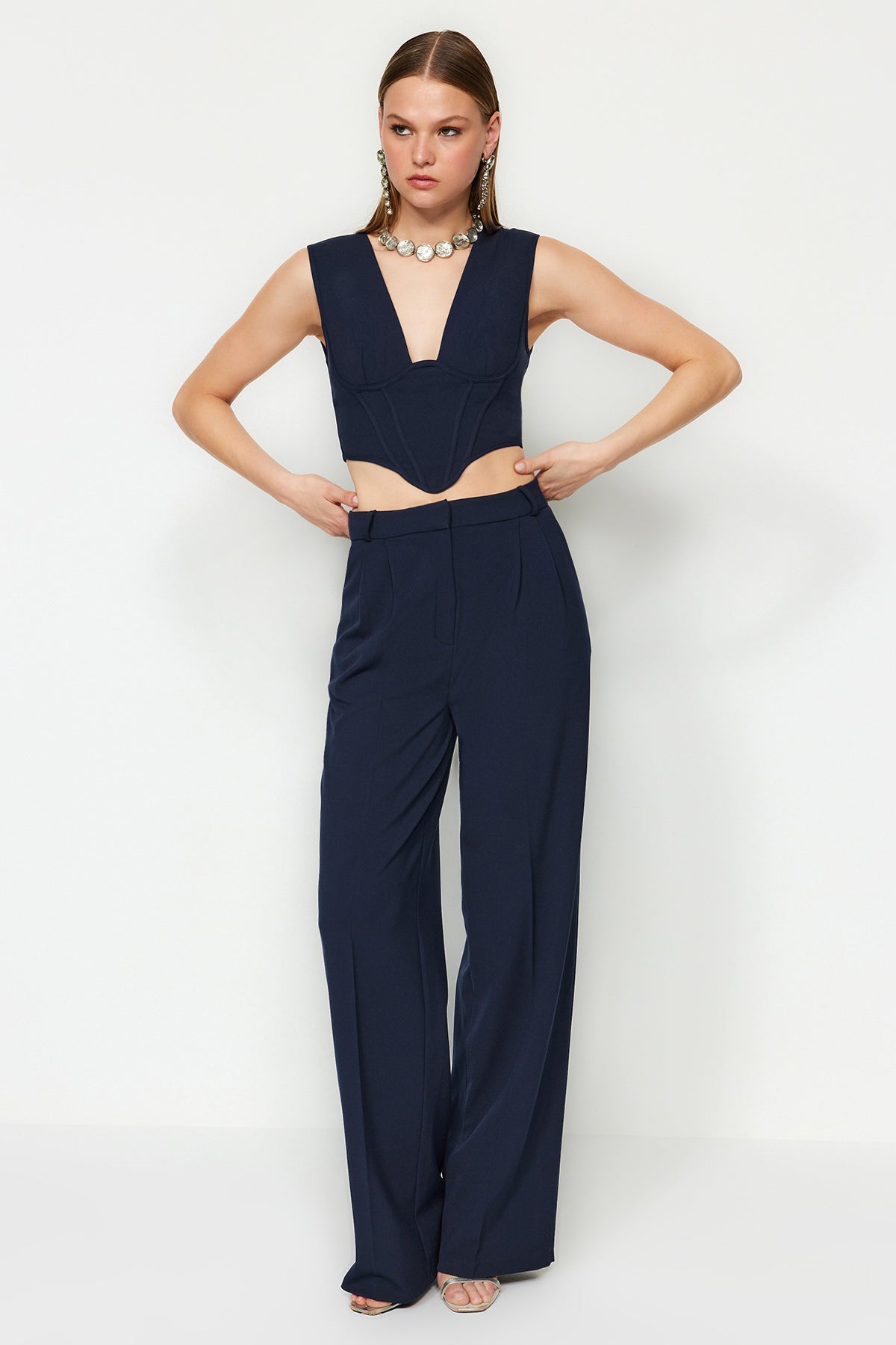 Trendyolmilla Lacivert Bol Paça Dokuma Pantolon TPRAW23PL00016