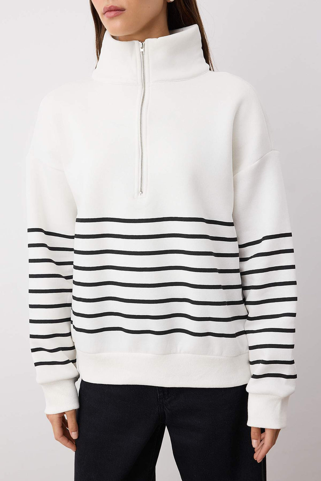 Trendyolmilla Lacivert Çizgili Oversize/Geniş Kalıp Fermuarlı Kalın İçi Polarlı Örme Sweatshirt TWOAW26SW00044