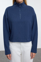 Trendyolmilla Mavi Selanik/Triko Görünümlü Fermuarlı Yaka Regular/Normal Kalıp Örme Sweatshirt TWOAW22SW0732