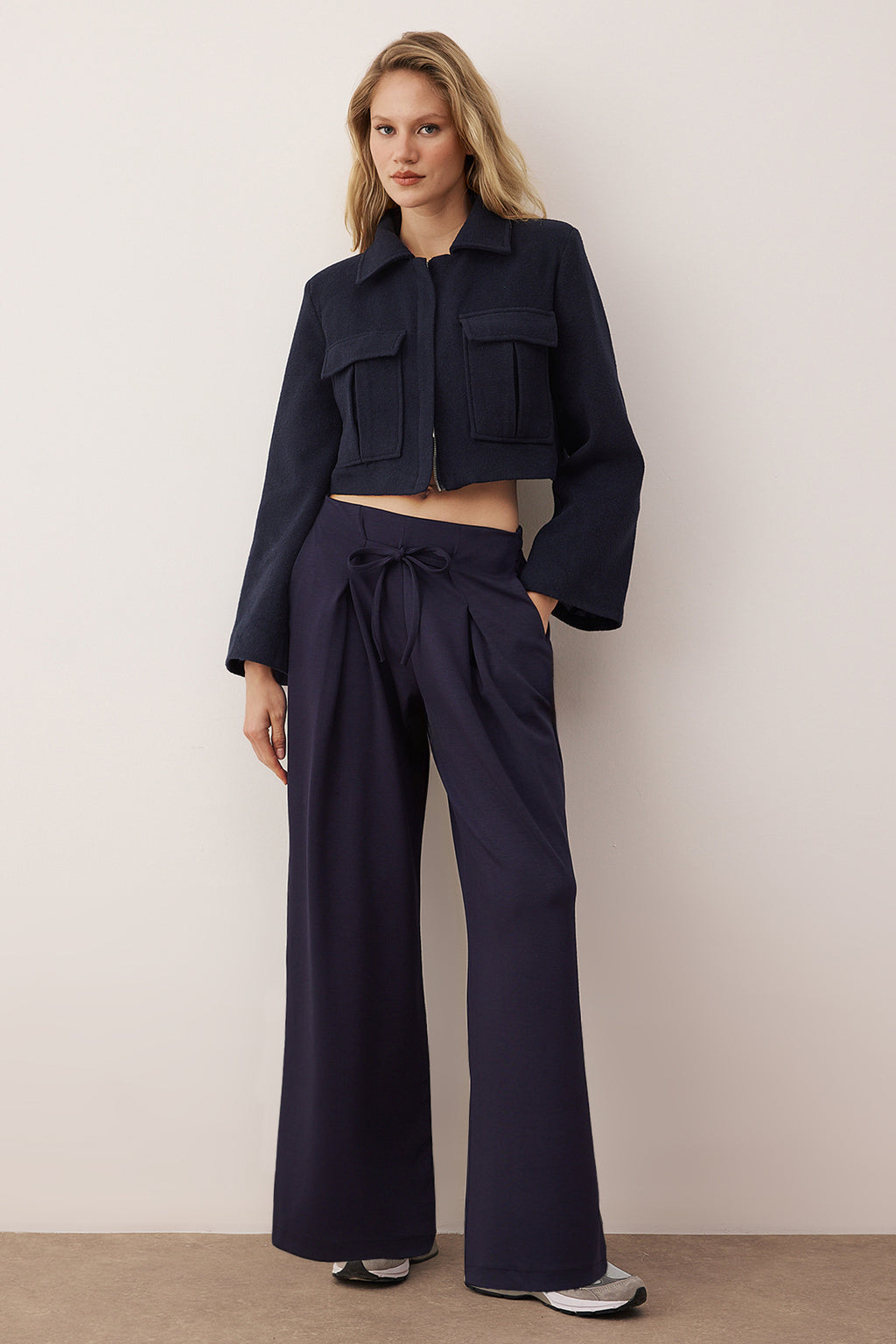 Trendyolmilla Taş Wide Leg Yumuşak Kumaşlı Pilili Esnek Örme Pantolon TWOAW26PL00138