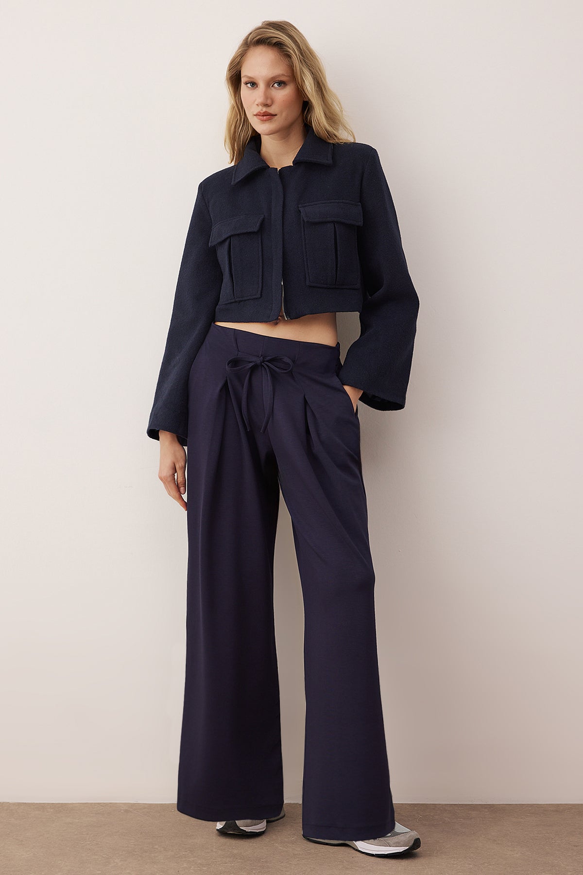 Trendyolmilla Taş Wide Leg Yumuşak Kumaşlı Pilili Esnek Örme Pantolon TWOAW26PL00138