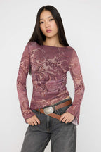 Trendyolmilla Ekru Soyut Animal Kayık Yaka Asimetrik Detaylı Fitted/vücuda Oturan Örme Bluz TWOAW26BZ00128