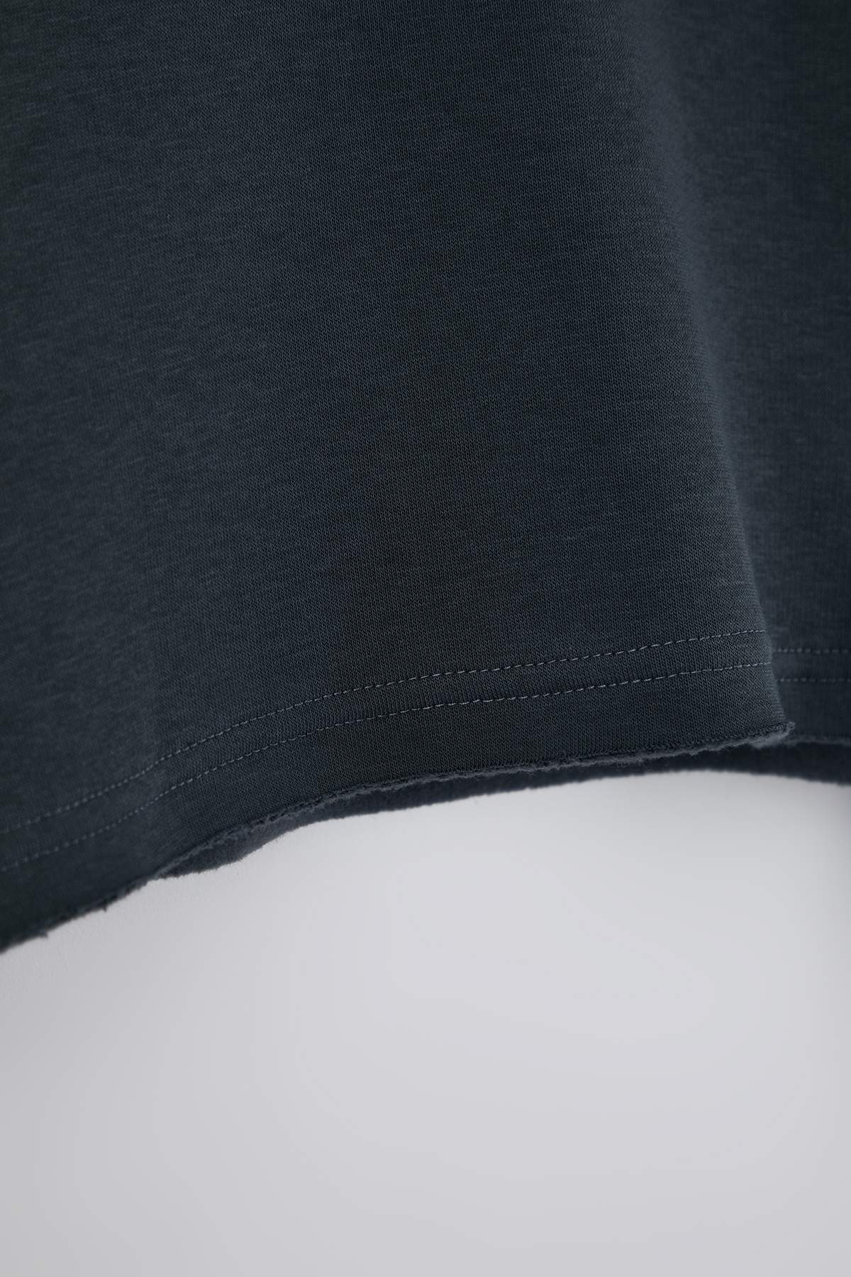 Trendyolmilla Siyah Kalın İçi Polarlı Bisiklet Yaka Crop Örme Sweatshirt TWOAW26SW00093