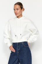 Trendyolmilla Siyah Kalın İçi Polarlı Kapüşonlu Rahat Kesim Crop Basic Örme Sweatshirt TWOAW24SW00105