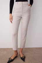 Trendyolmilla Siyah Basic Cigarette Dar Paça Dokuma Kumaş Pantolon TWOSS19ST0038