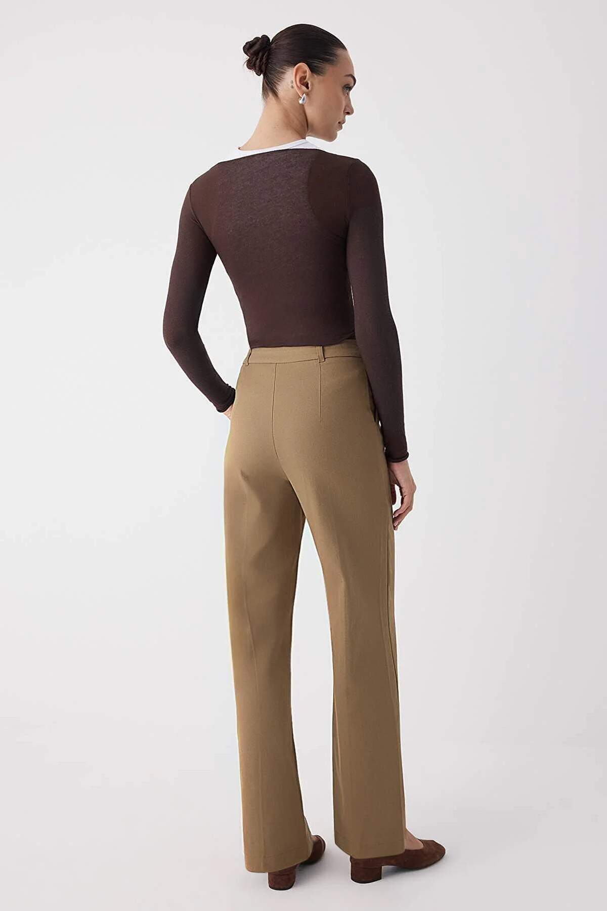Trendyolmilla Wardrobe Essentials Siyah Bağcıklı Kışlık Tuşeli Rahat Kumaş Geniş Paça Pantolon | TWOAW26PL00012