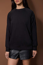 Trendyolmilla Antrasit Relaxed/Rahat Kalıp Basic Reglan Kol Bisiklet Yaka Örme Sweatshirt TWOAW26SW00030