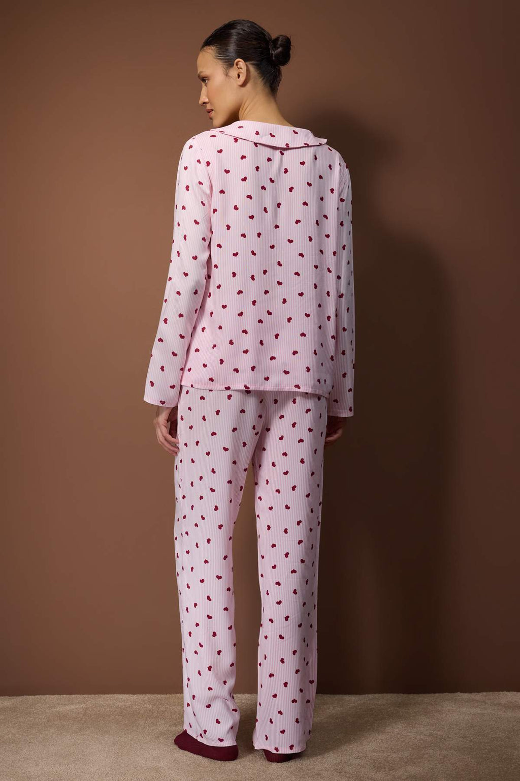 Trendyolmilla Pembe Çizgili Viskon Dokuma Pijama Takımı THMAW26PT00106