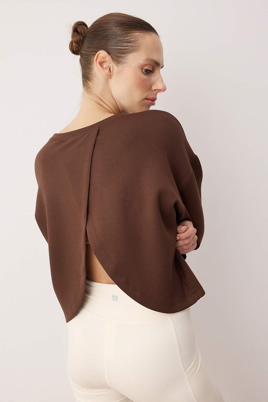 Trendyolmilla Kahverengi İnterlok Regular Sweatshirt THMAW26SW00003